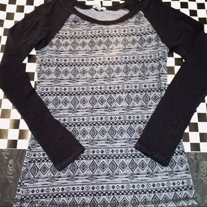 Black & Gray Aztec Print Women’s Long Sleeve Tee